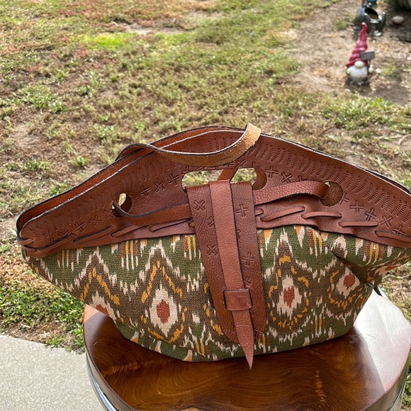 Patricia Nash crossbody/bucket bag - Picture 1 of 11